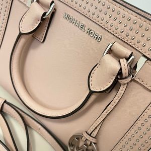 Michael Kors Crossbody Bag